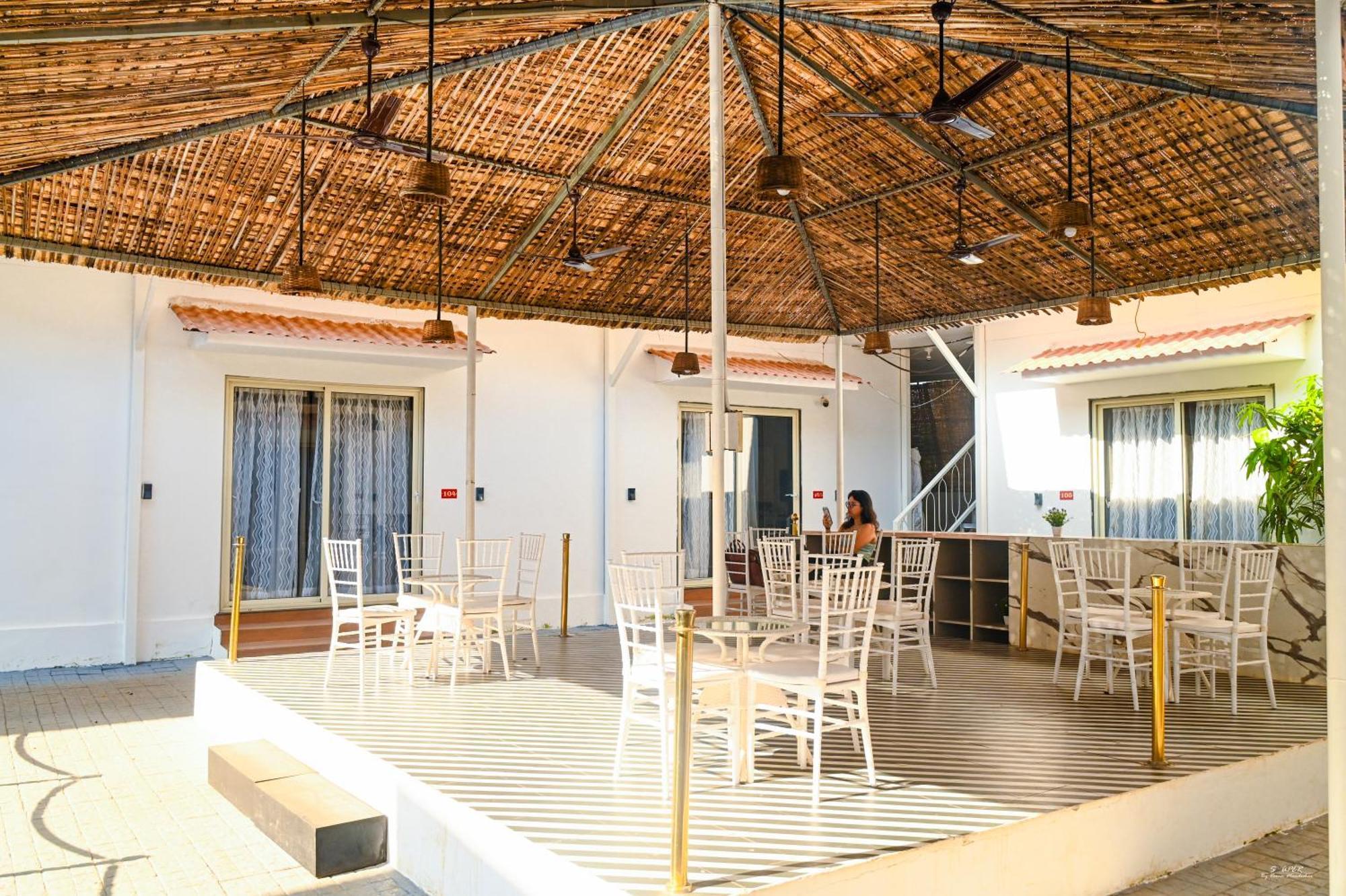 Morjim Beach Villa Ngoại thất bức ảnh